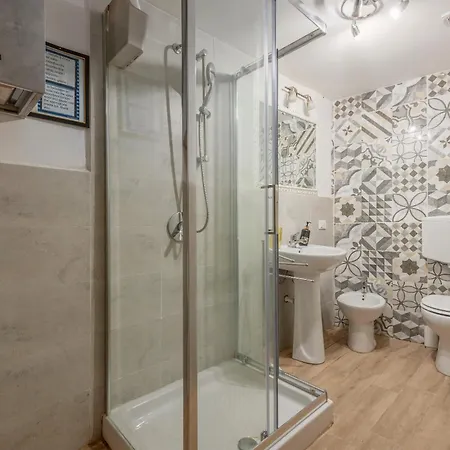 Pacini Ironhouse Apartmán *