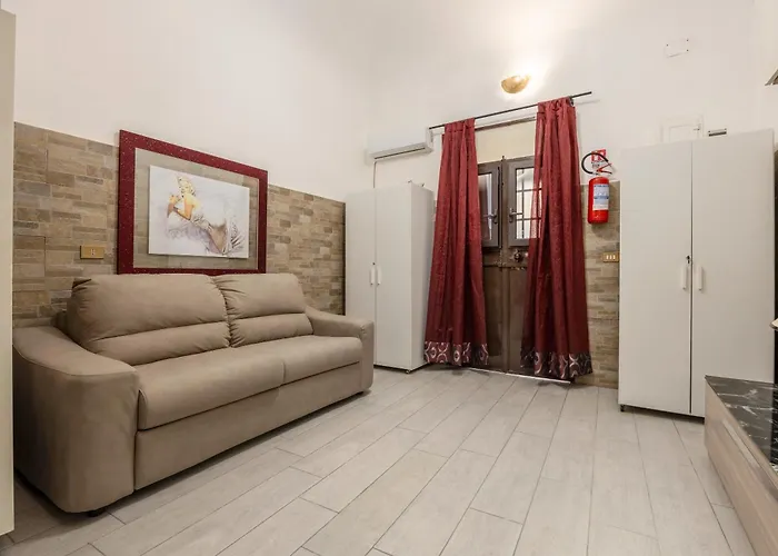 Pacini Ironhouse